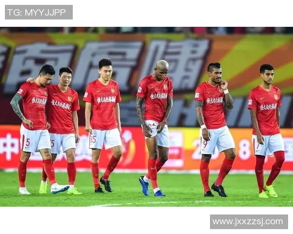 恒大与山东的精彩对决复盘分析揭示比赛关键时刻与战术变化